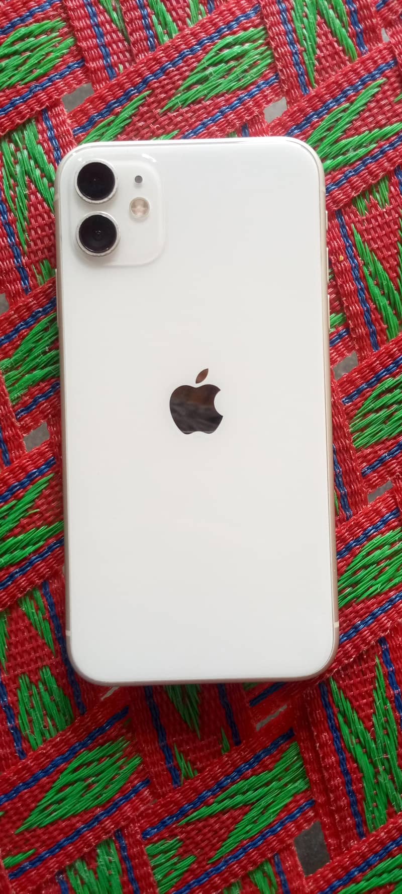 Apple iPhone 11 0