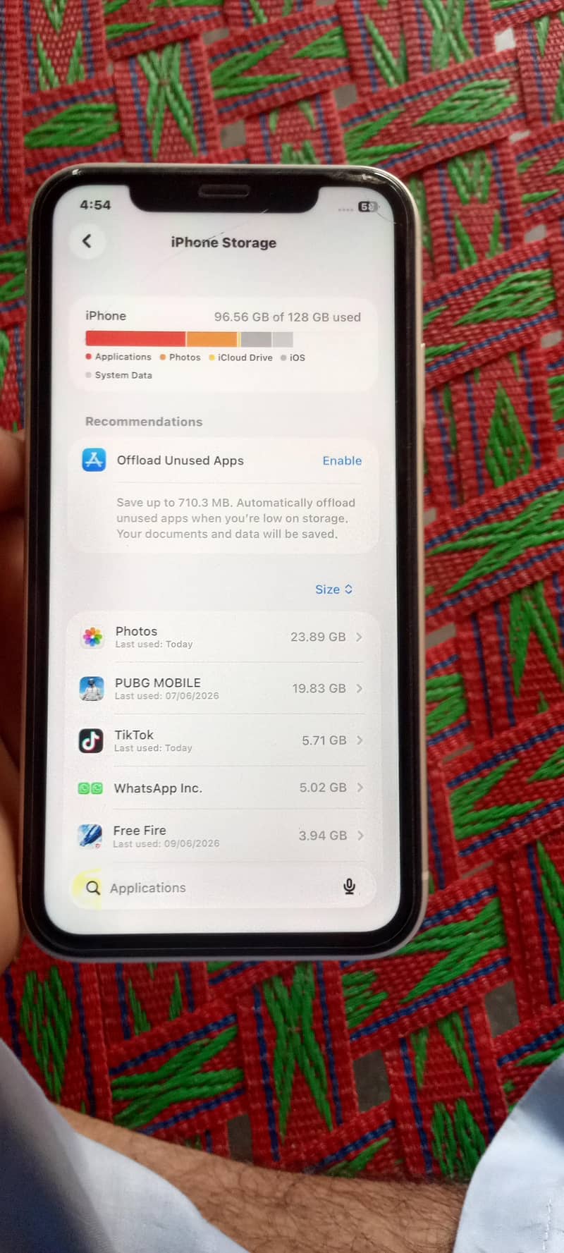 Apple iPhone 11 3