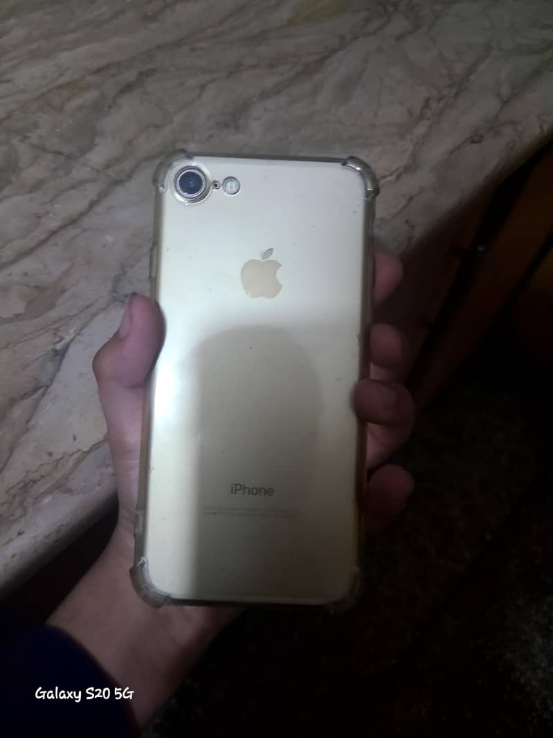 Apple iPhone 7 5