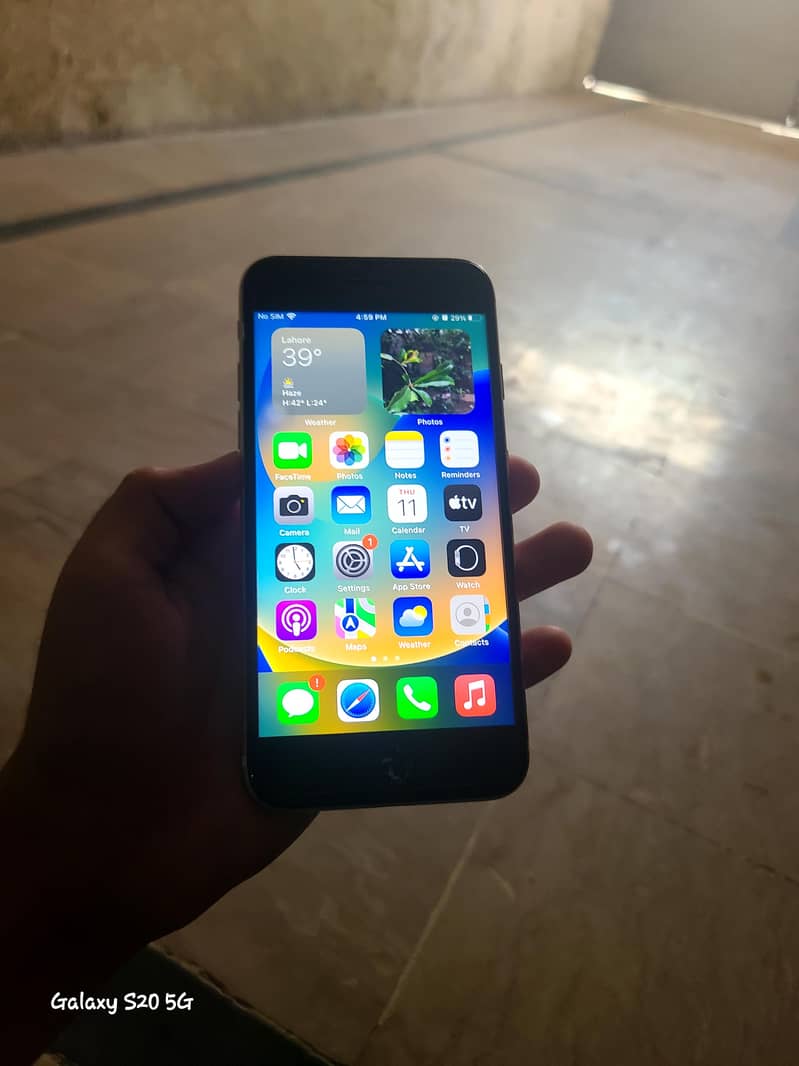 Apple iPhone 7 10