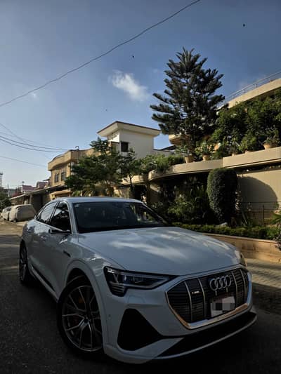 Audi E-Tron 2021