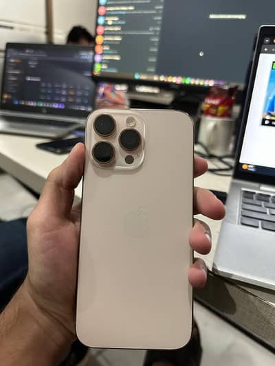 Apple iPhone 16 Pro Max
