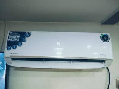 Dawlance new A-C only 1 season used . 80% energy saving.