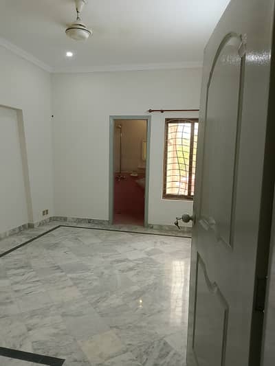 8 Marla portion in Johar town office use
