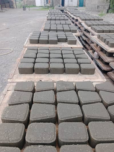 Pavers/ Tuff Tiles/ curb stone for sale/pebbles