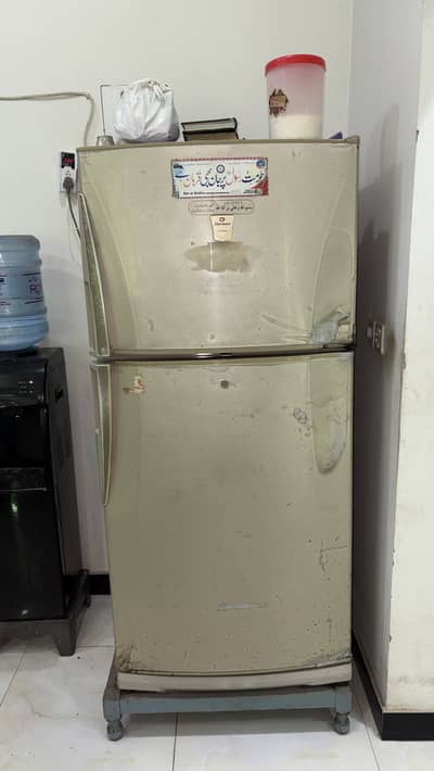 Dawlance fridge for sale