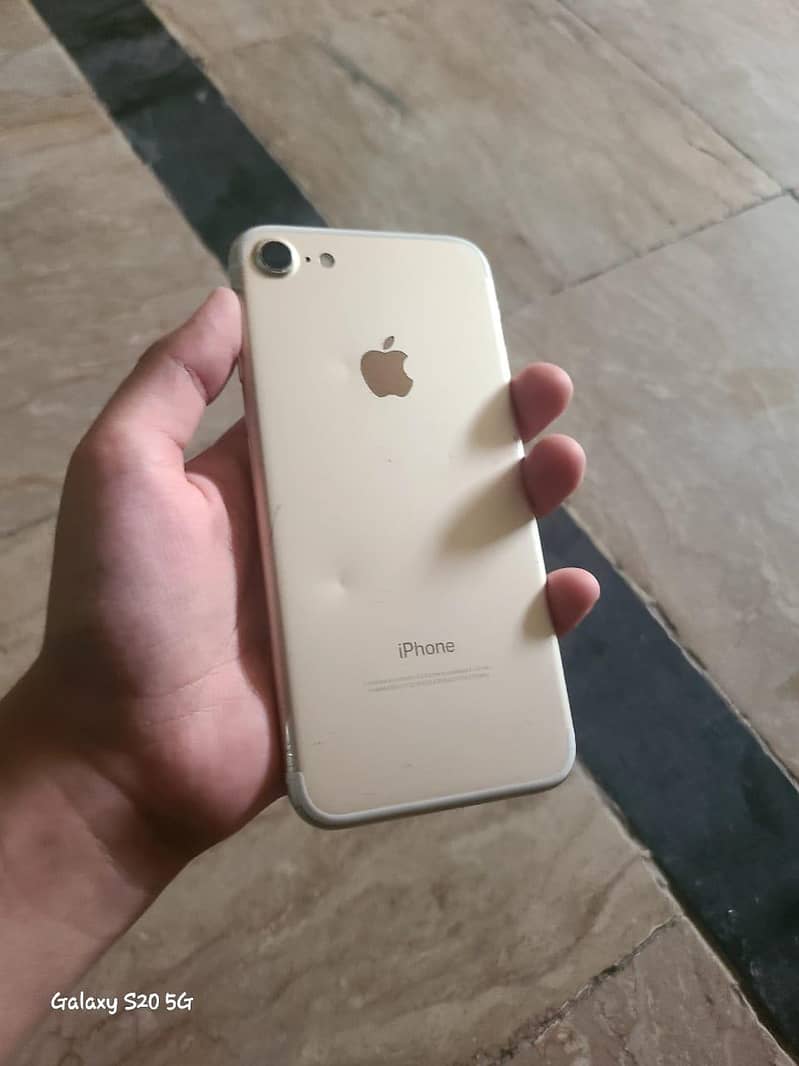 Apple iPhone 7 6