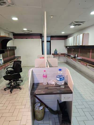 Sami furnished office for rent 900sqft in shahar e Faisal.