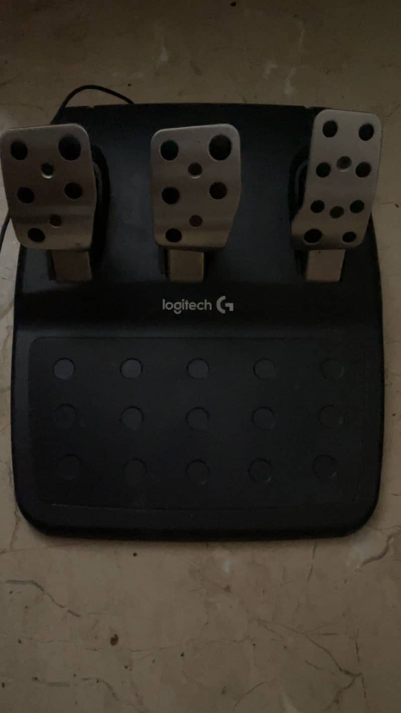 Logitech g29 1