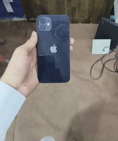 Apple iPhone 12