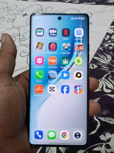 Tecno CAMON 40 Pro