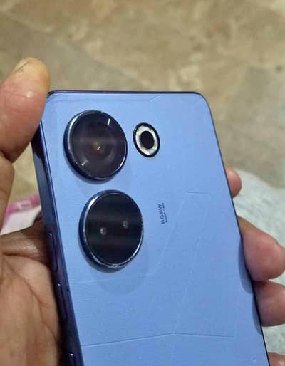 Tecno CAMON 20