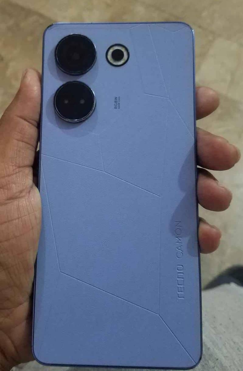 Tecno CAMON 20 3