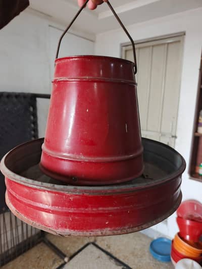 feed bwol , water botel