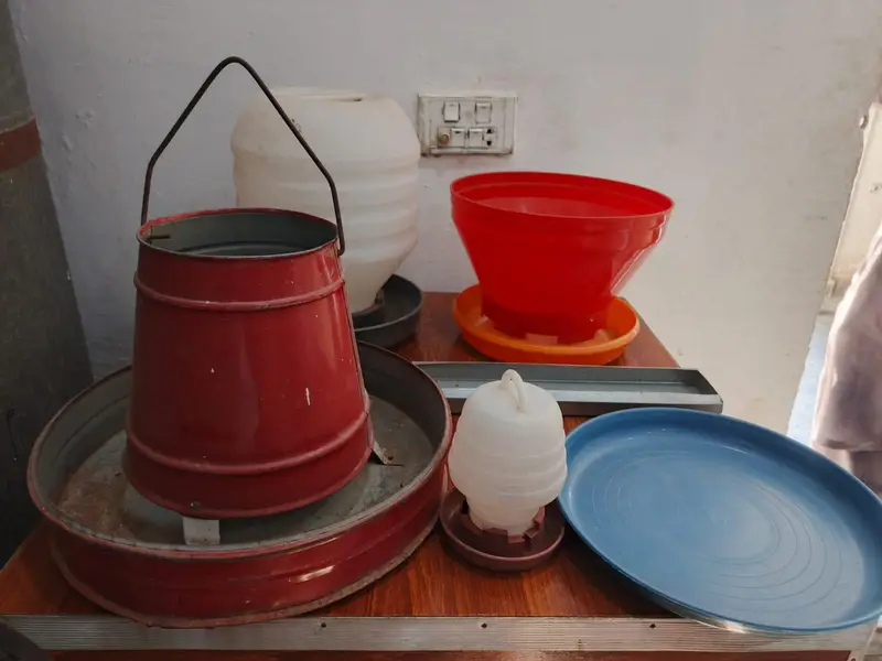 feed bwol , water botel — photo 5