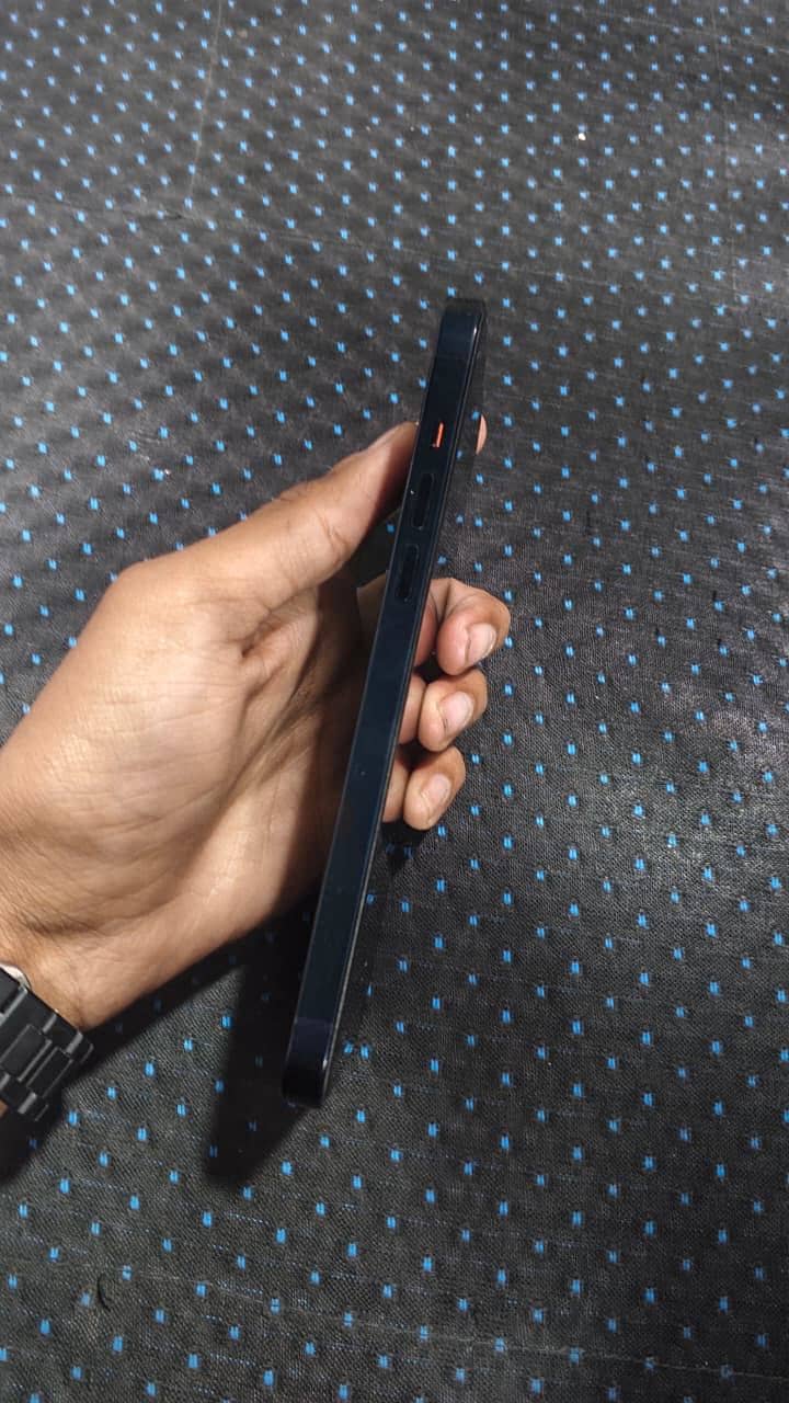 Apple iPhone 14 plus 3