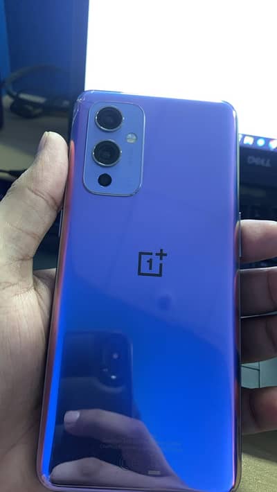 OnePlus 9 5G (8GB RAM / 128GB Storage)