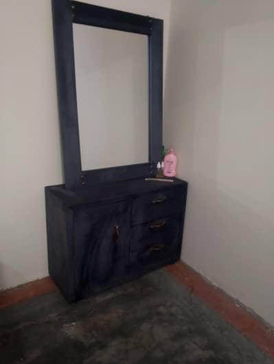grey velvet dressing table with mirror condition 9/10