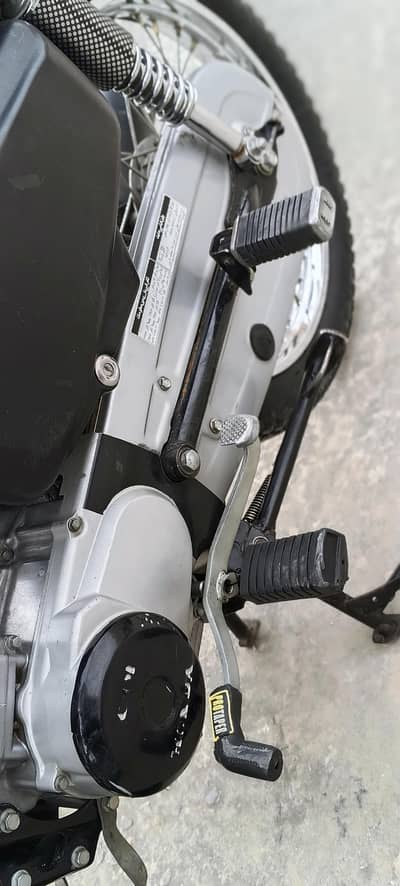 CG125