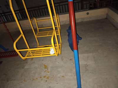 portable swing in excellant cond.