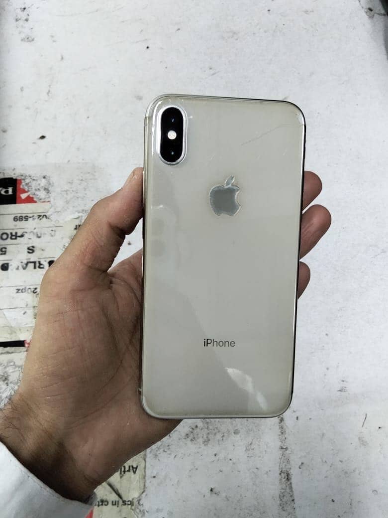 Apple iPhone X 3