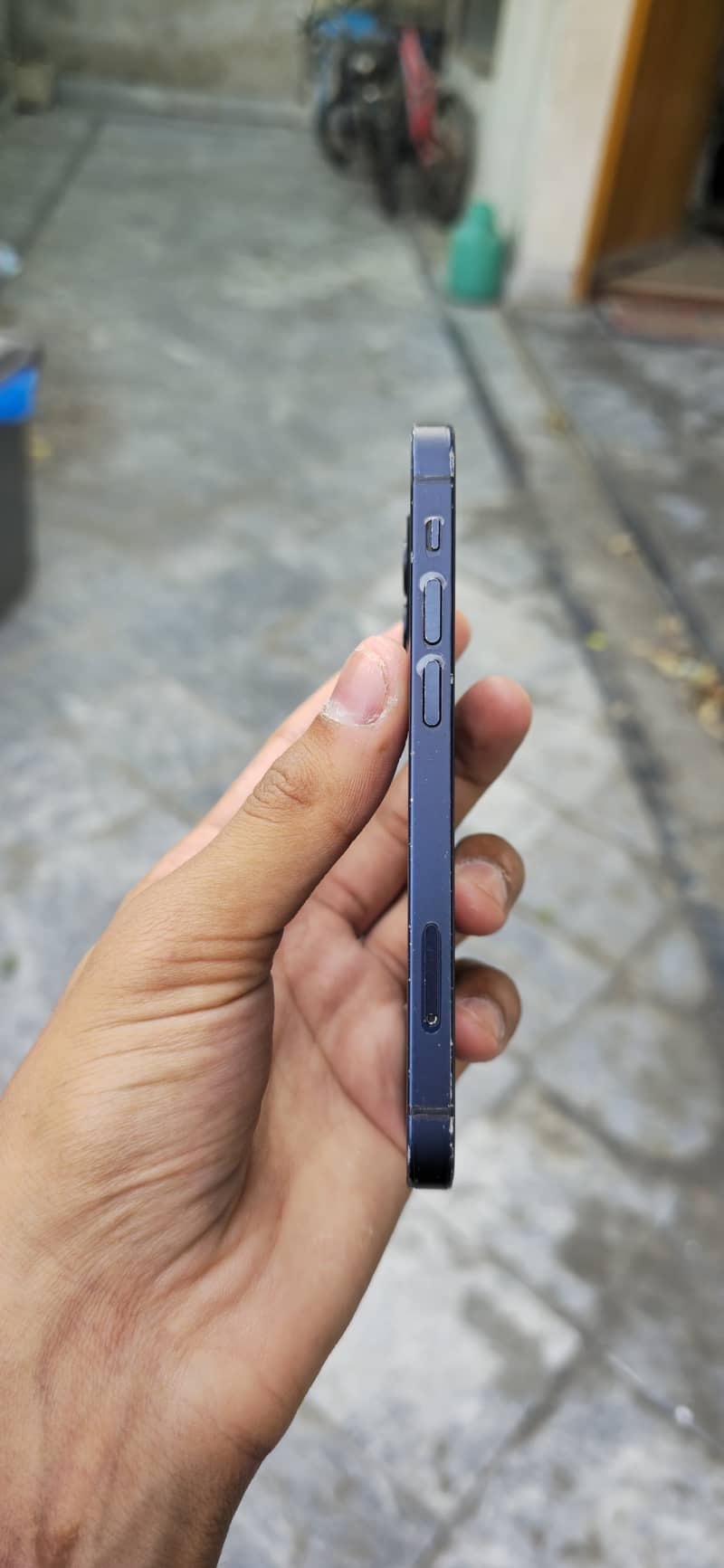 Apple iPhone 12 mini 3