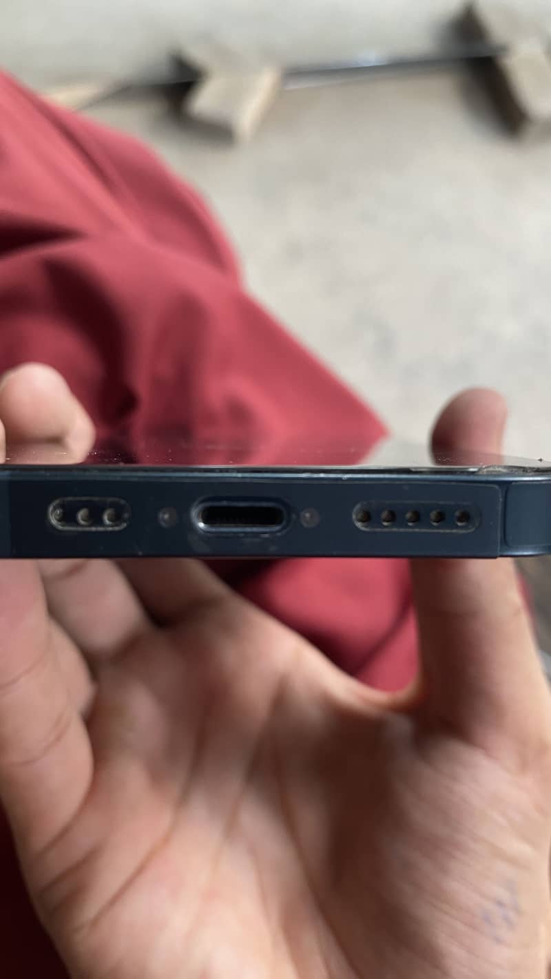 Apple iPhone 14 2