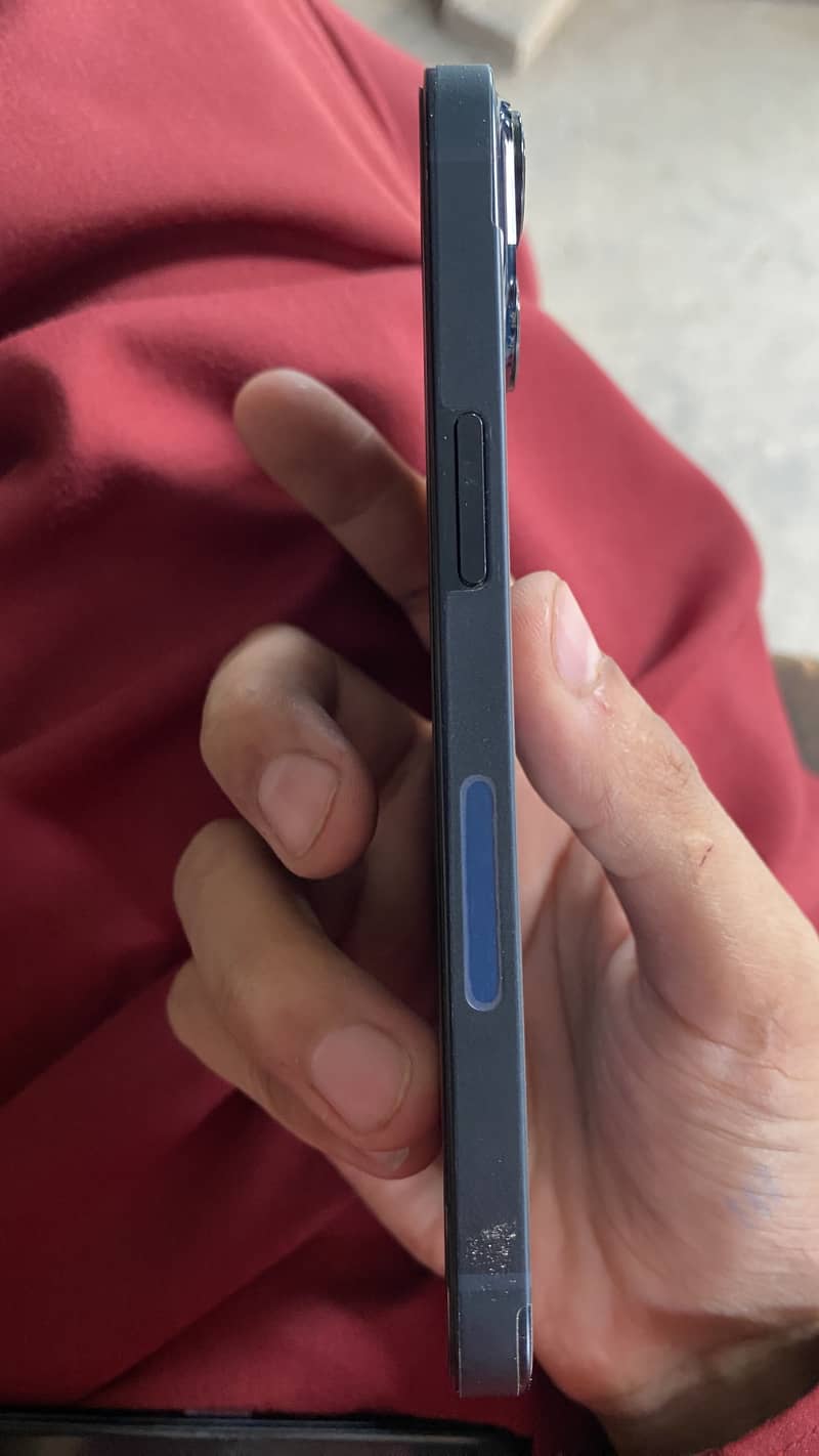 Apple iPhone 14 5