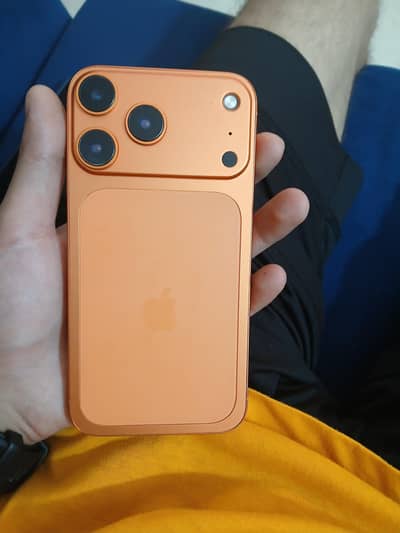 Apple iPhone XR converted into 17 pro