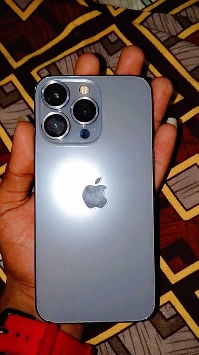 Apple iPhone 13 Pro