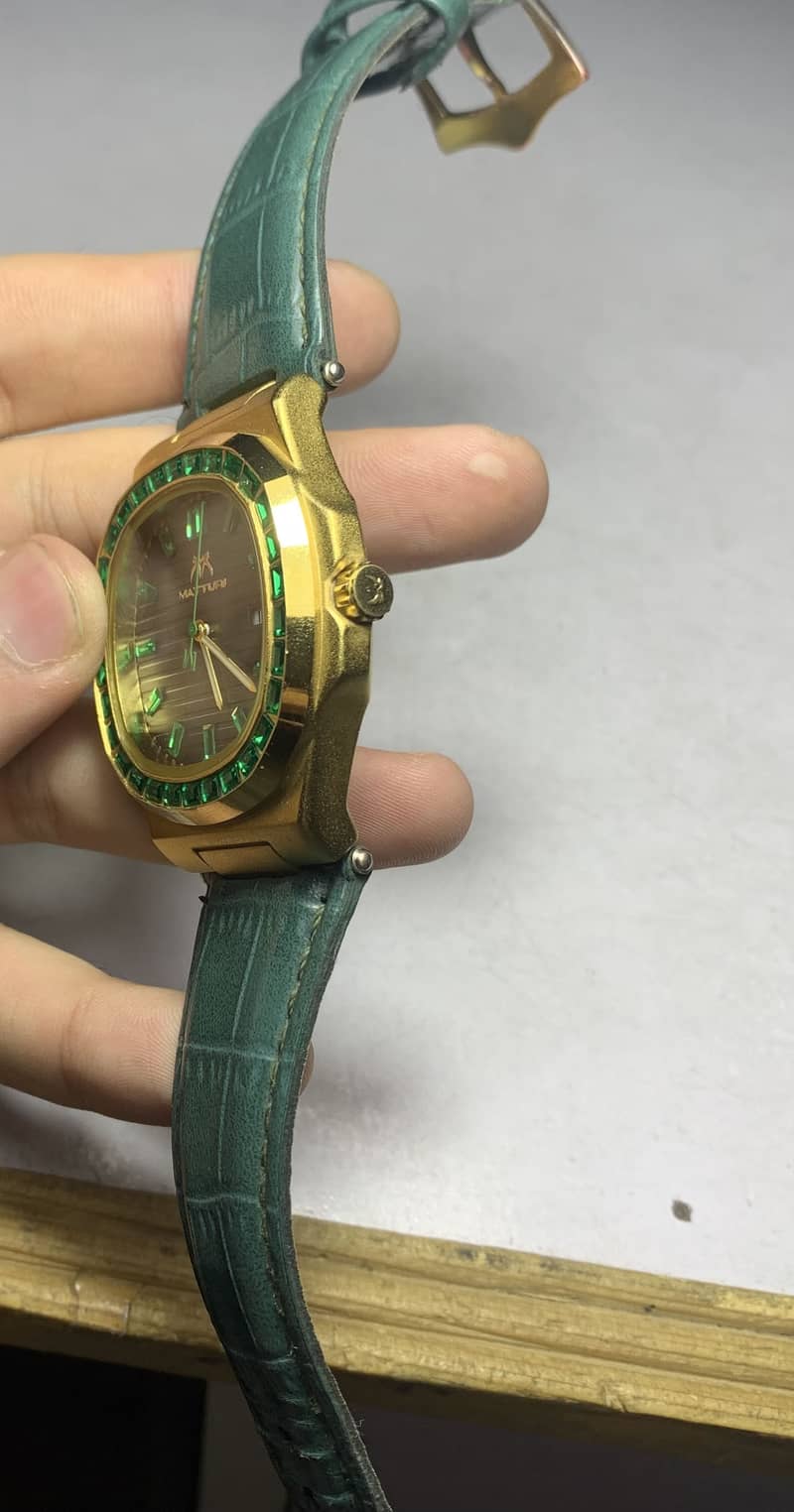 EMERALD WATCH 2