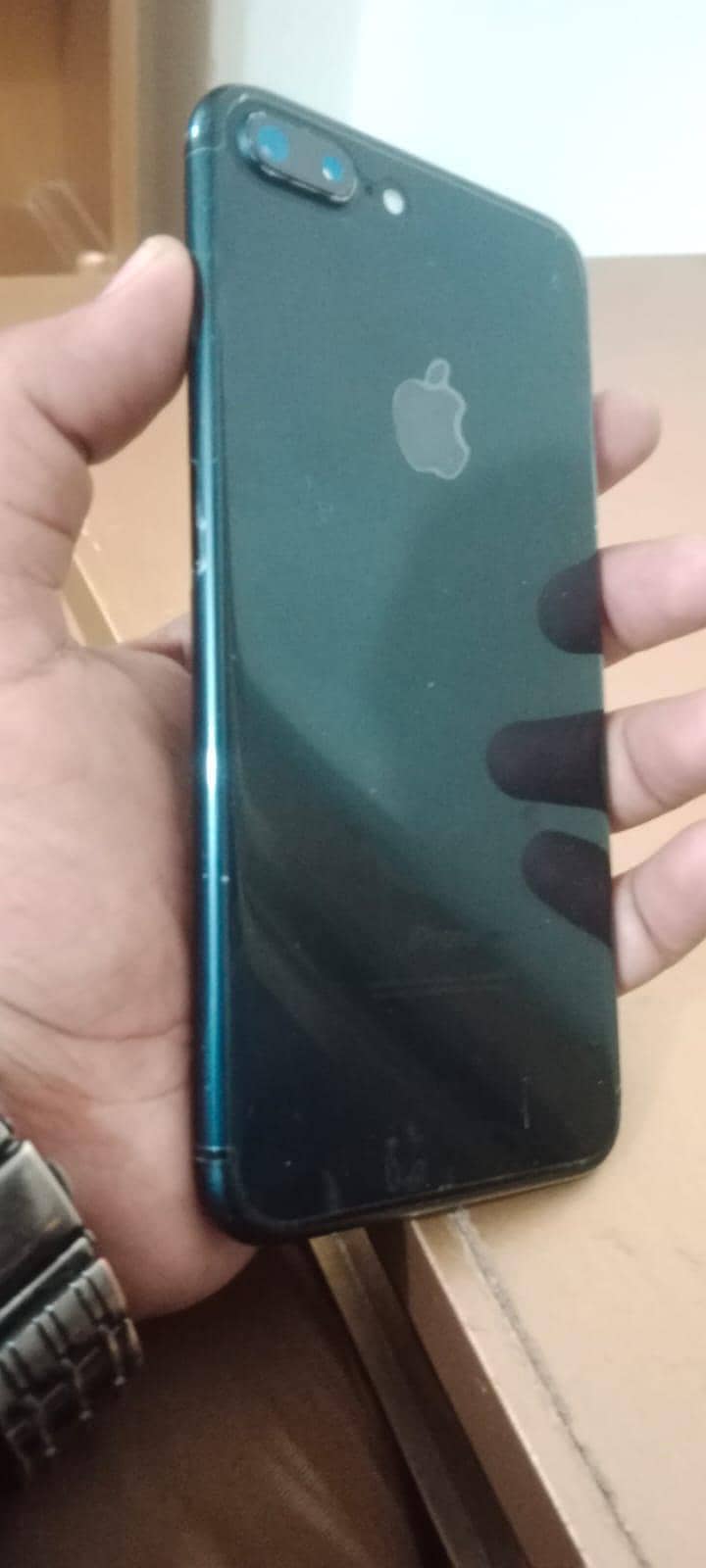 Apple iPhone 7 Plus 1