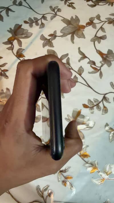 Apple iPhone XR 64 gb 10/9 condition