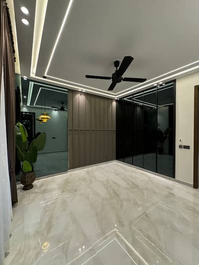 Brand New House For Sale 240 Yard West Open Kda Lease Ready To Move In Gulshan Block 5