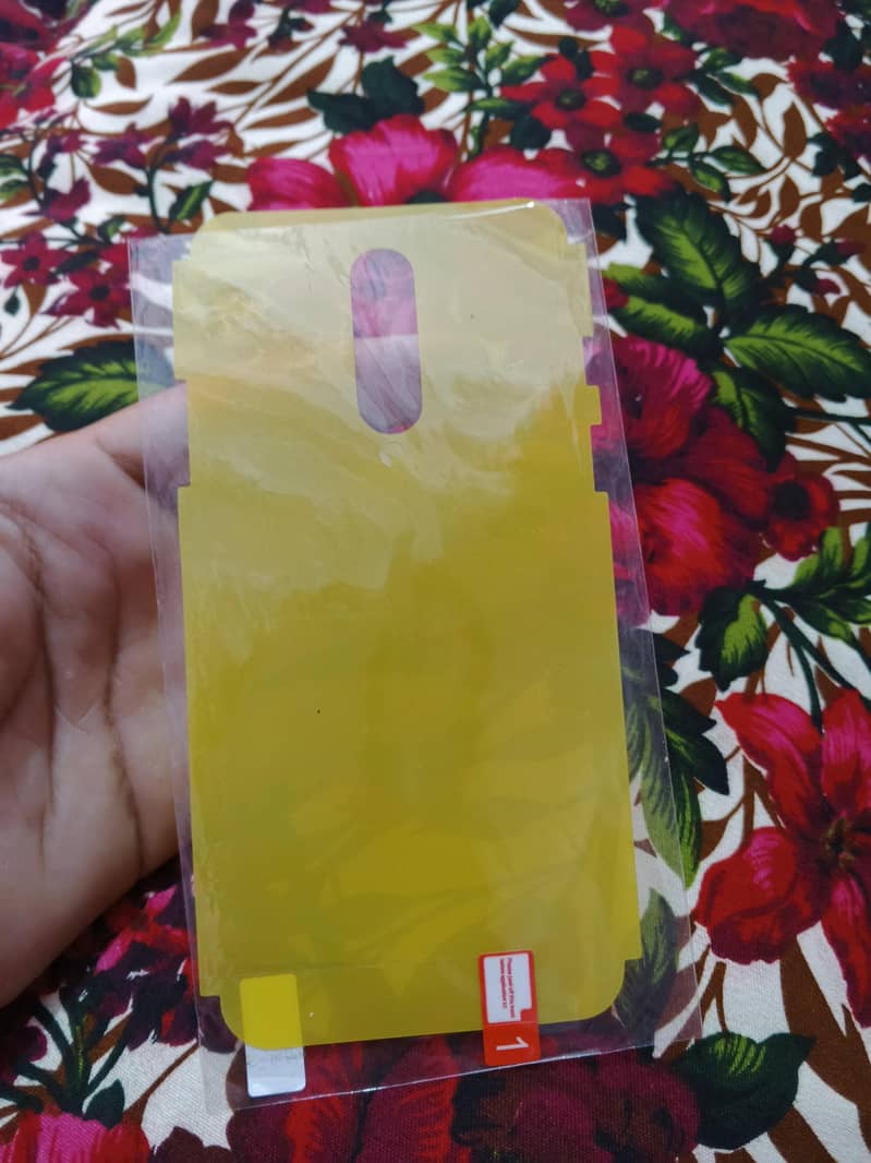 OnePlus 8 case 3