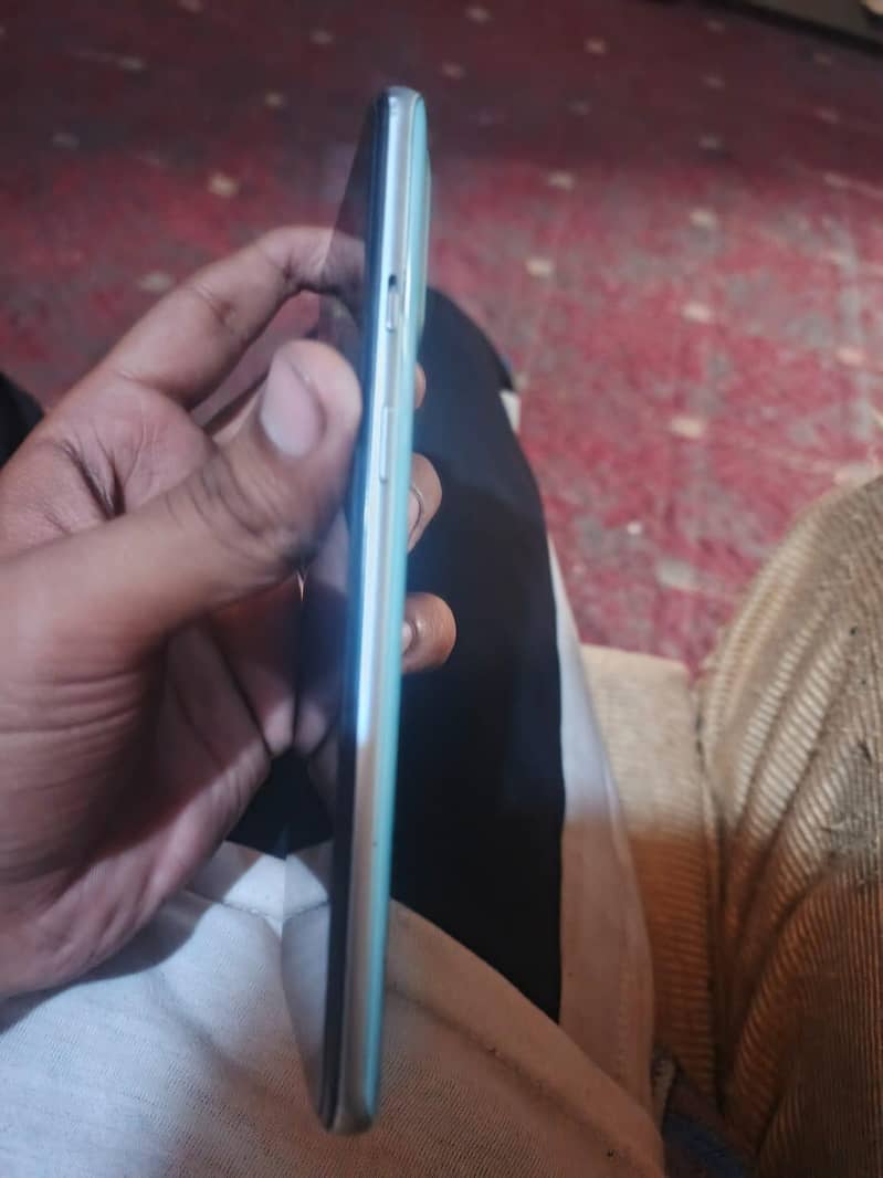 OnePlus 9r 3