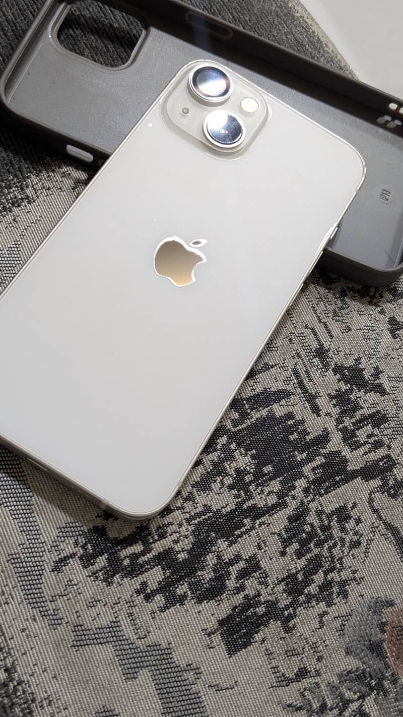 Apple iPhone 13 2