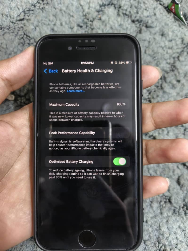 Apple iPhone SE 3rd Generation 1