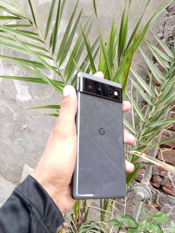 Google Pixel 6 (Cp***) 1
