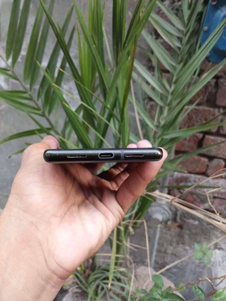 Google Pixel 6 (Cp***) 3