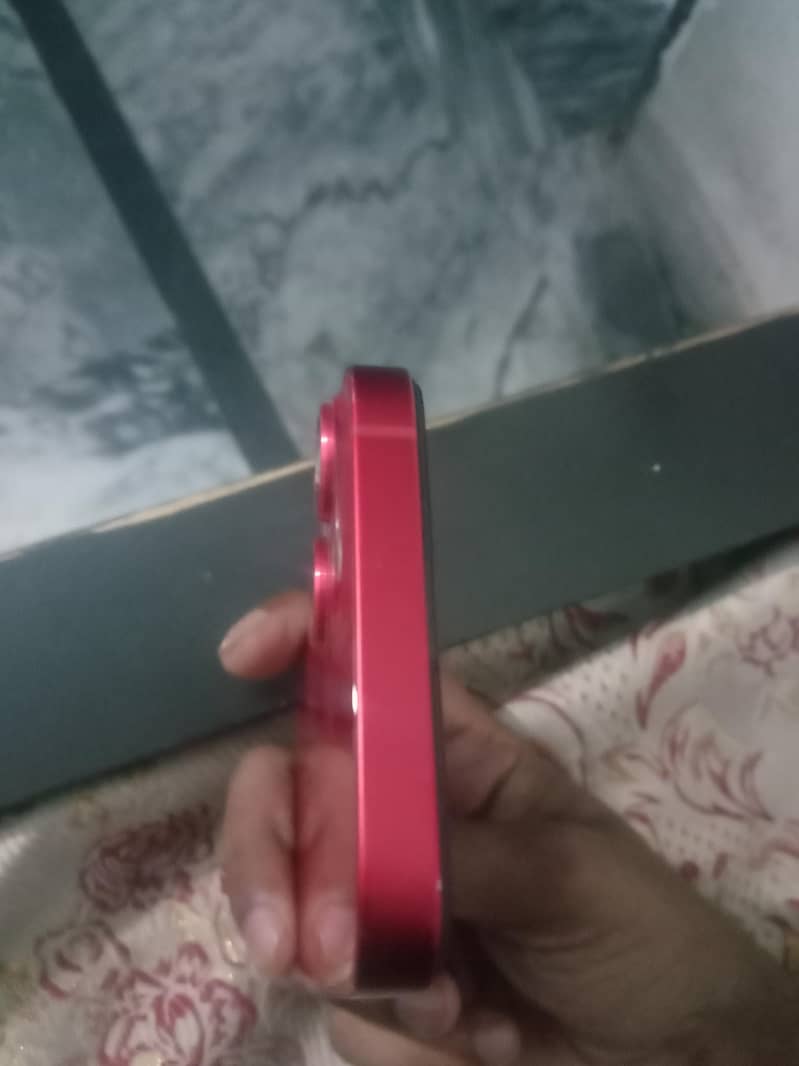 Apple iPhone 13 3