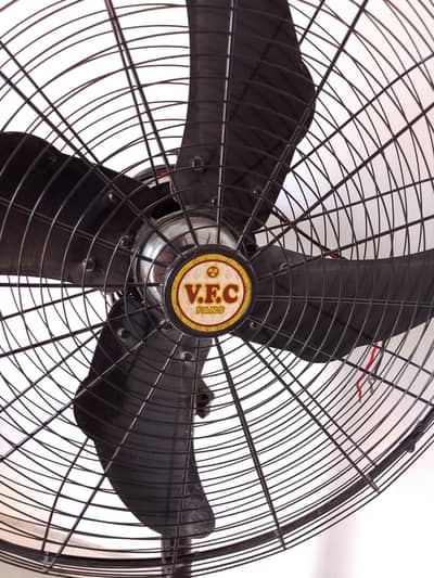 Used like new pedestal fan
