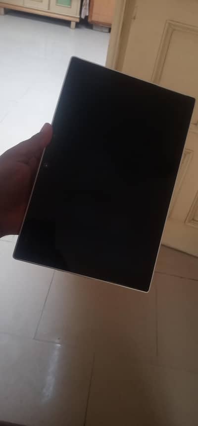 arrows docomo tablet big screen