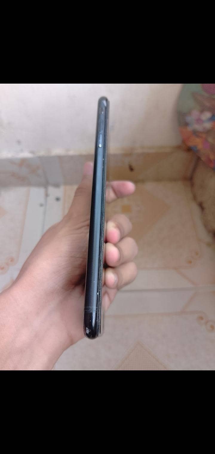 Apple iPhone 7 Plus 3