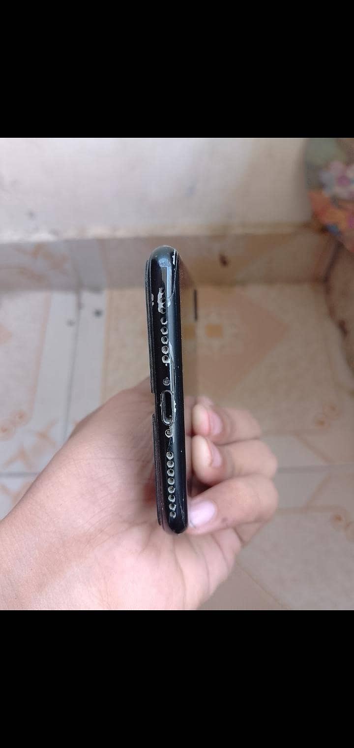Apple iPhone 7 Plus 4