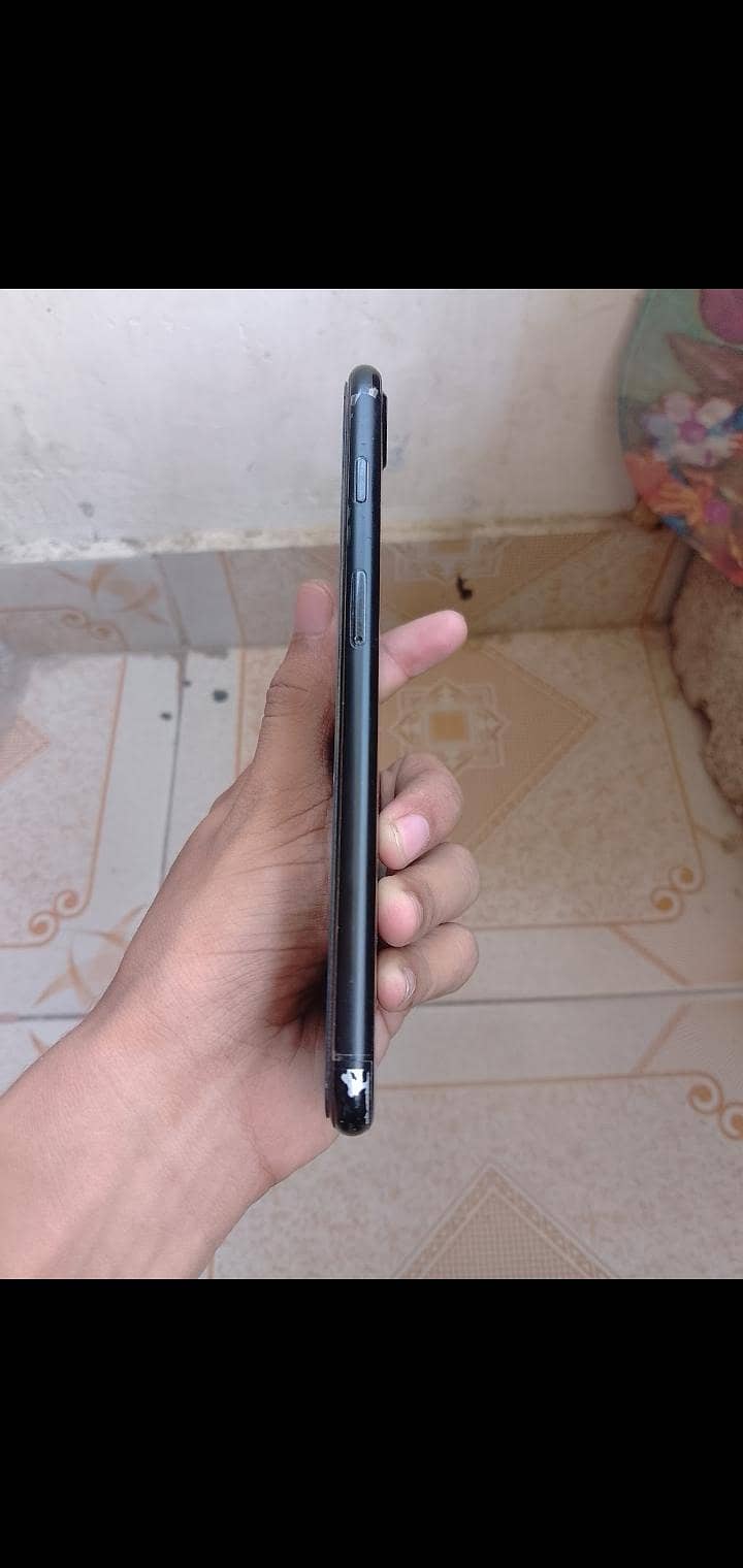 Apple iPhone 7 Plus 5