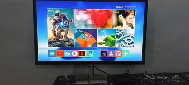 Dell 32 inch LED 4k with Android box
