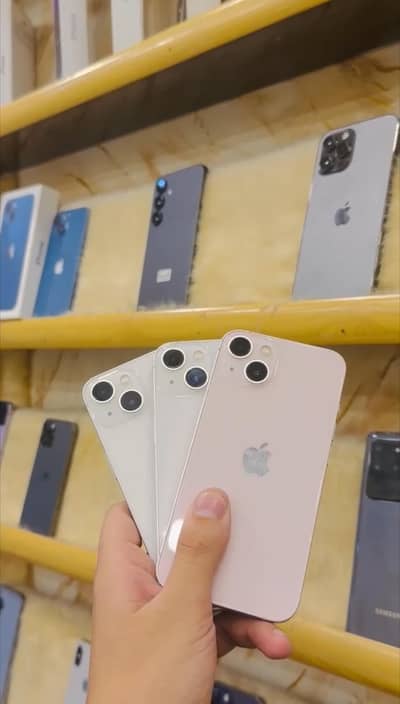 Apple iPhone 13