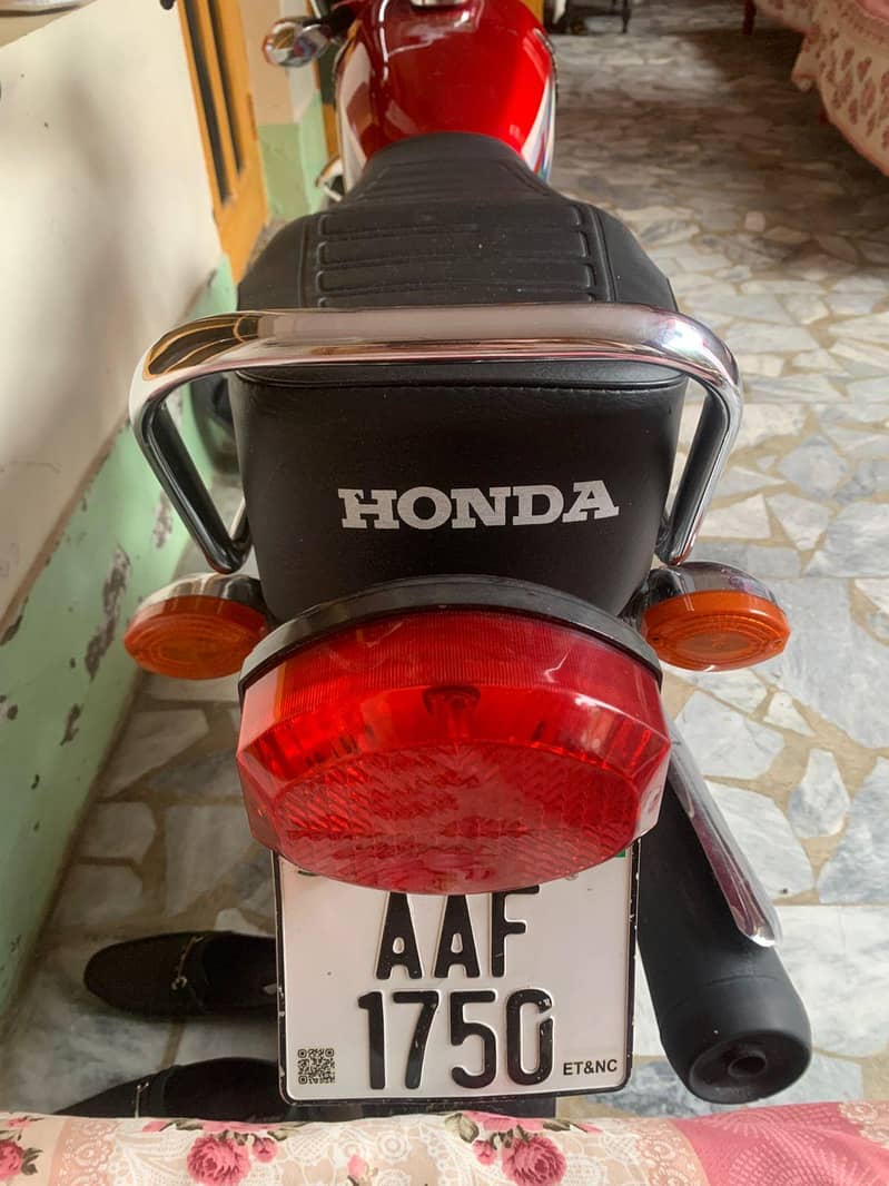 23 model original condition 2