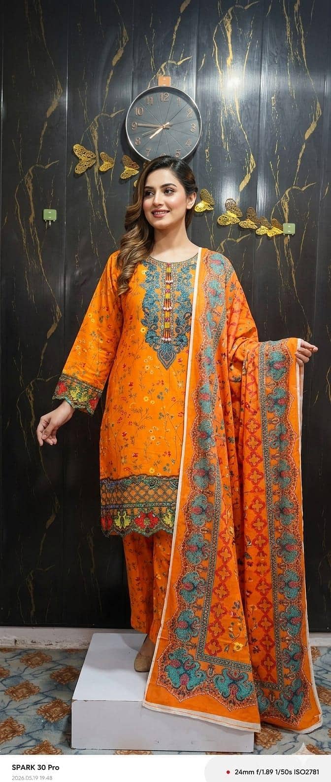 لیڈیز تھری فیس پرنٹیڈ سوٹ 1